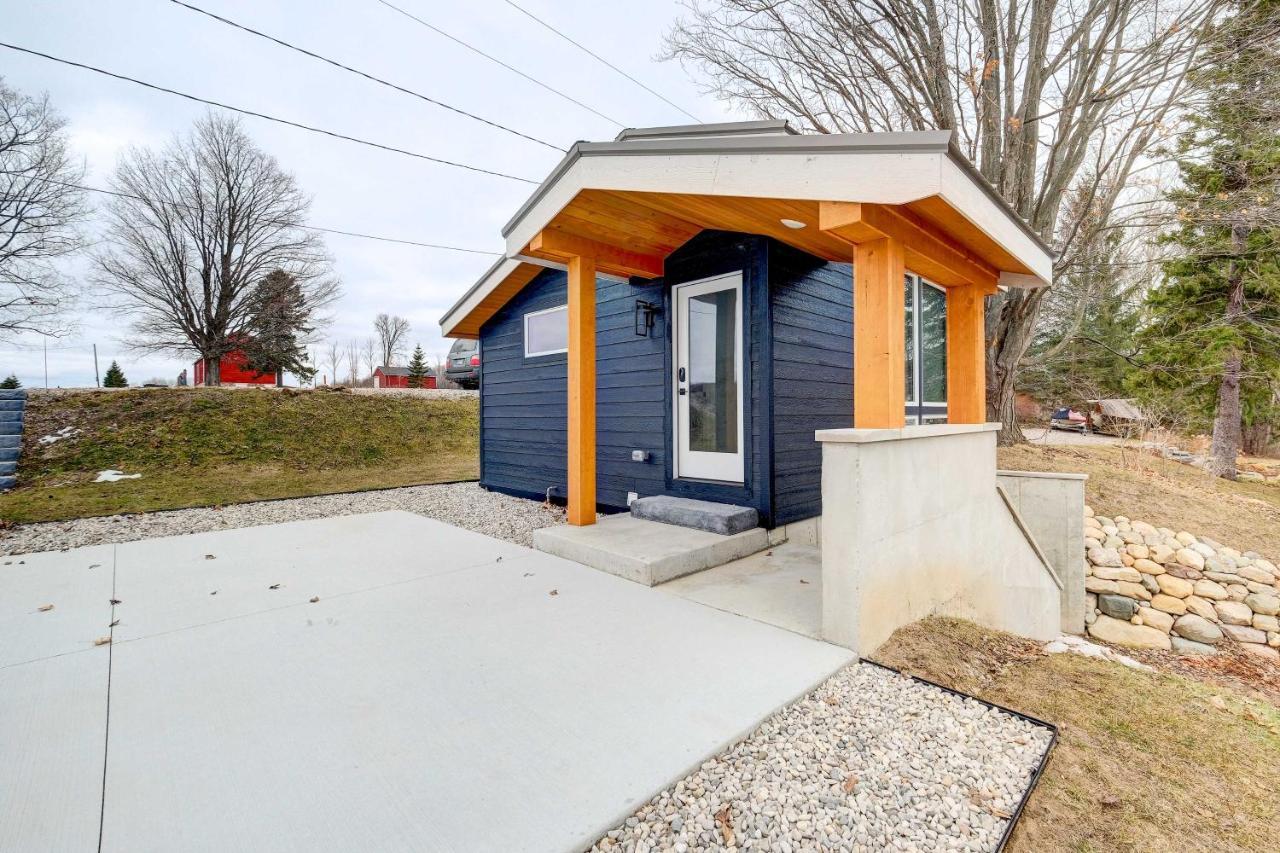 East Jordan Vacation Rental On Lake Charlevoix! المظهر الخارجي الصورة