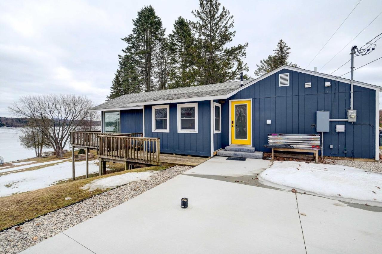 East Jordan Vacation Rental On Lake Charlevoix! المظهر الخارجي الصورة