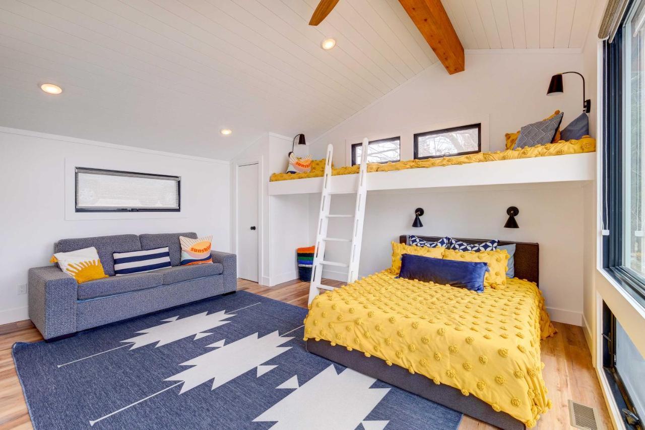 East Jordan Vacation Rental On Lake Charlevoix! المظهر الخارجي الصورة