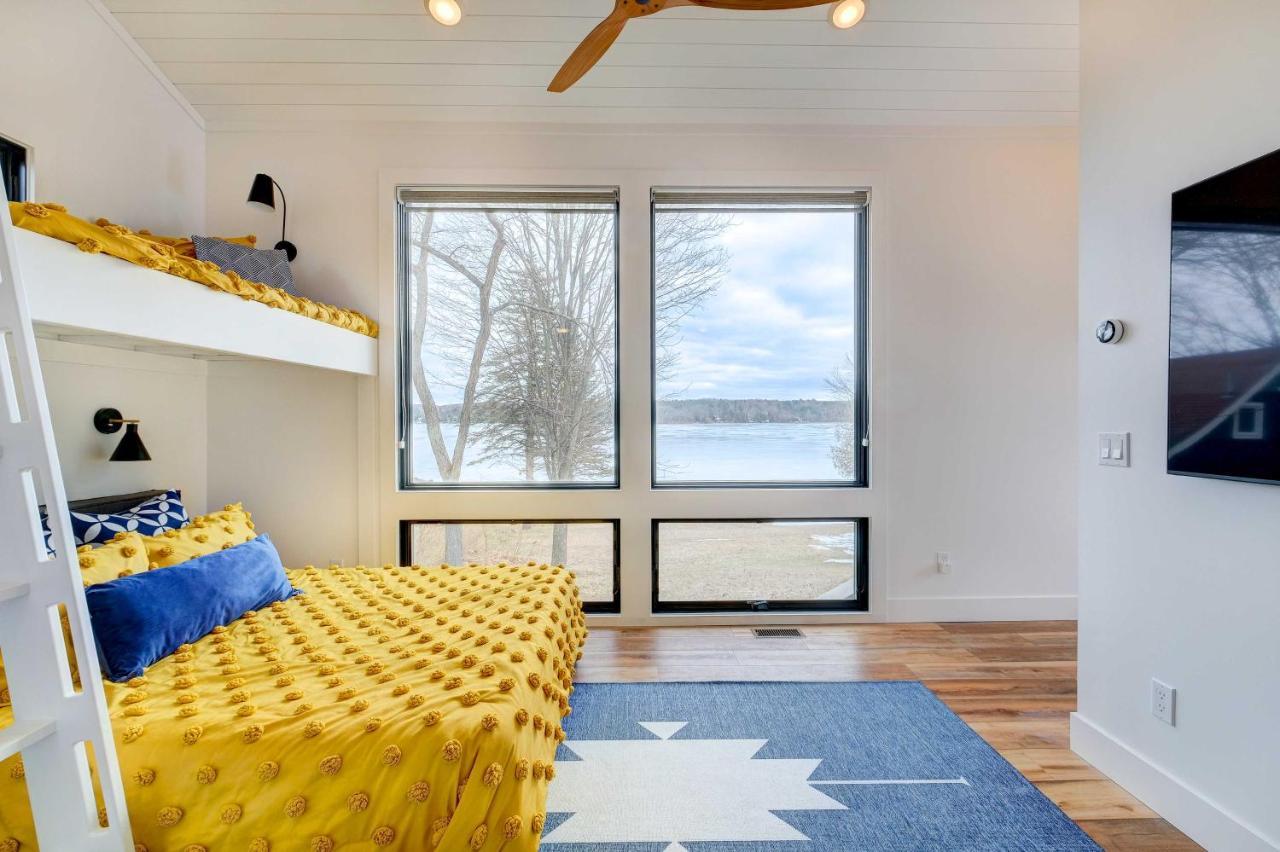 East Jordan Vacation Rental On Lake Charlevoix! المظهر الخارجي الصورة