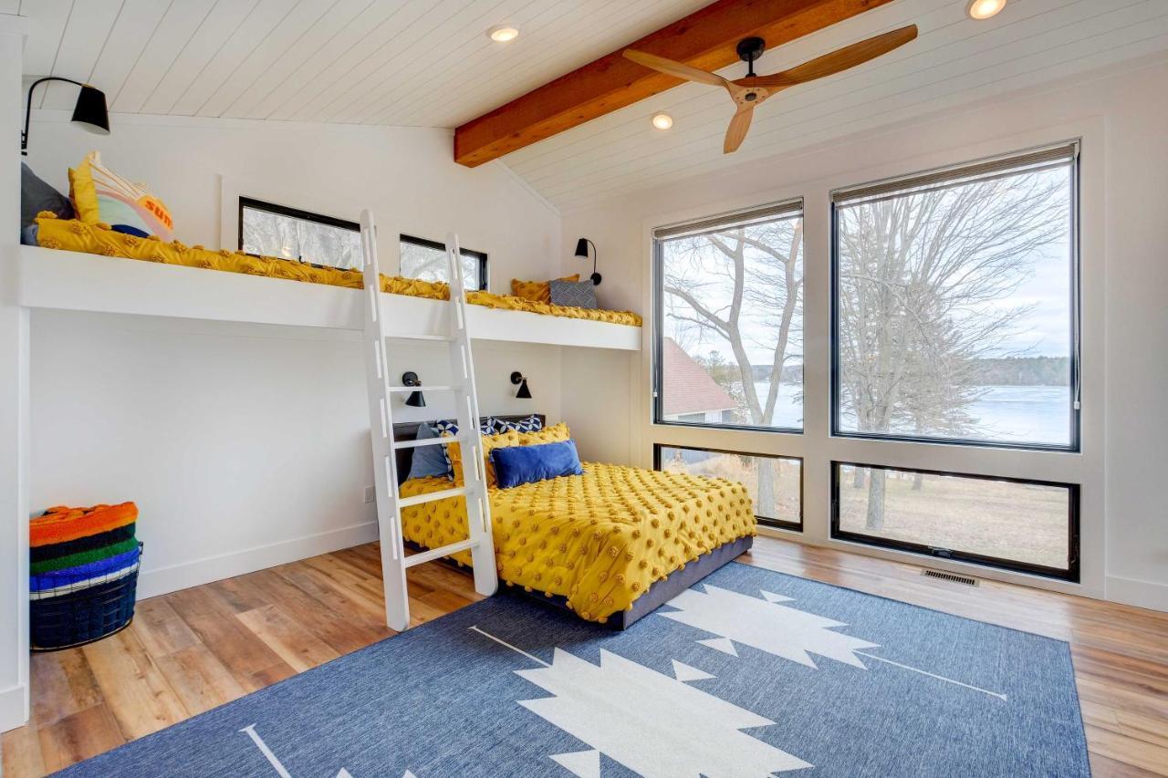 East Jordan Vacation Rental On Lake Charlevoix! المظهر الخارجي الصورة